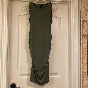 A Pea in The Pod Body-Con Maternity Dress